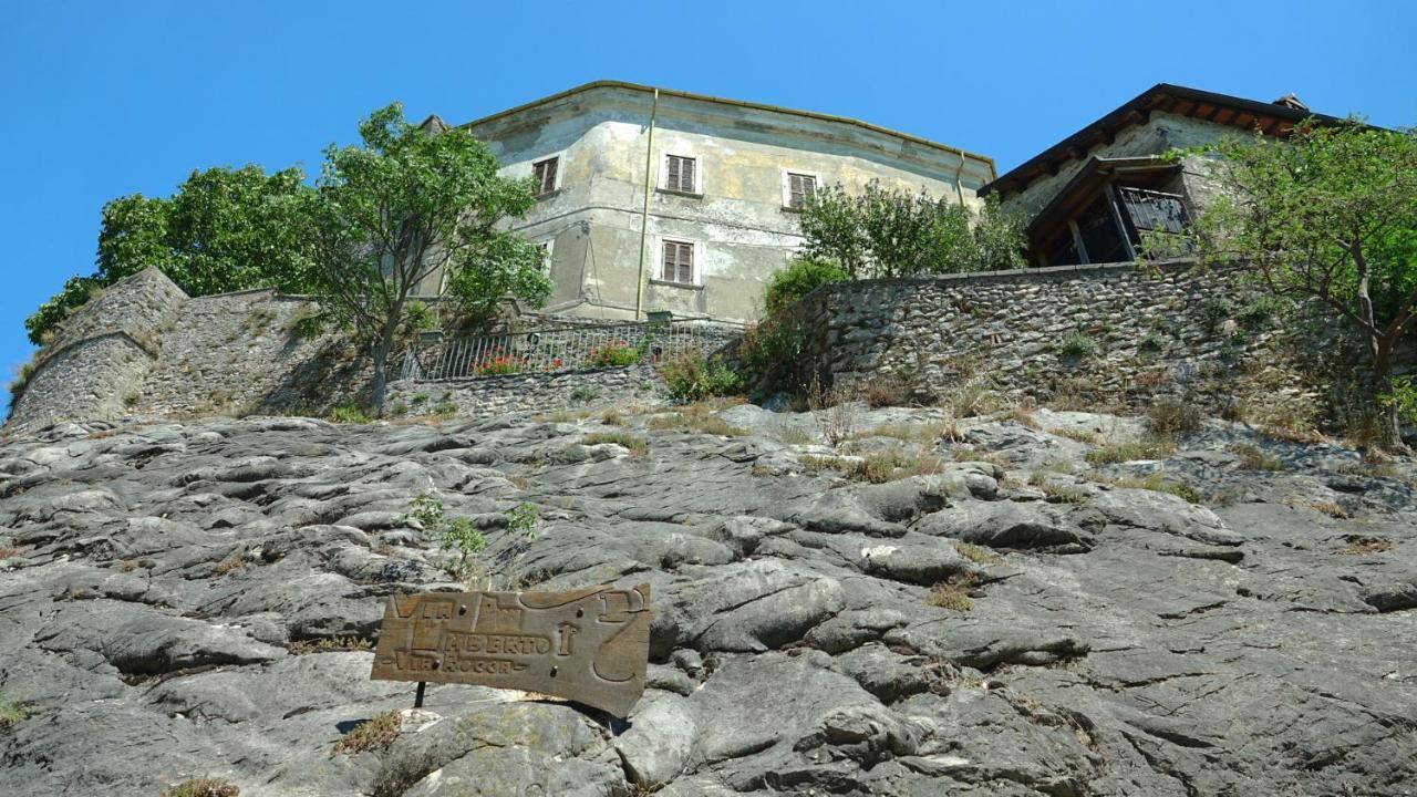 La Terrazza Sul Lago Turano Castel di Tora Exterior photo